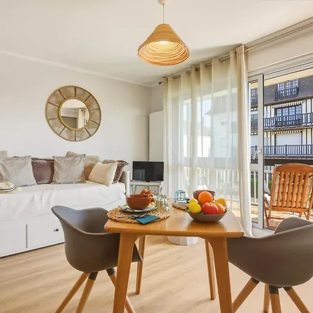 L'escale - Lumineux Et Grand Balcon - 2 A 3 Personnes * Cabourg